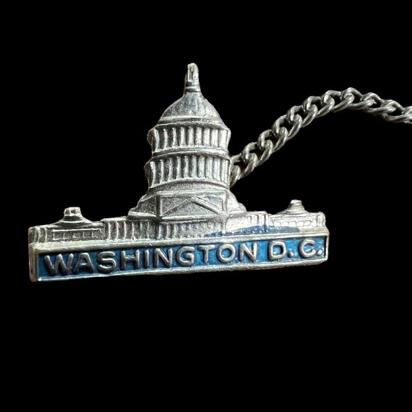 Washington DC Tie Tack 1957 Souvenir Vintage Capital Building Lapel Pin - Picture 3 of 8